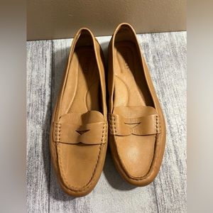 Born Amani Driving Loafer Shoes Women's 9M Tan Leather Comfort Penny Moc toe